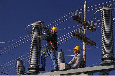 《小小世界》最新预告片在未来夏季游戏展上首映！《小小世界》 Demo 将于 10 月发布